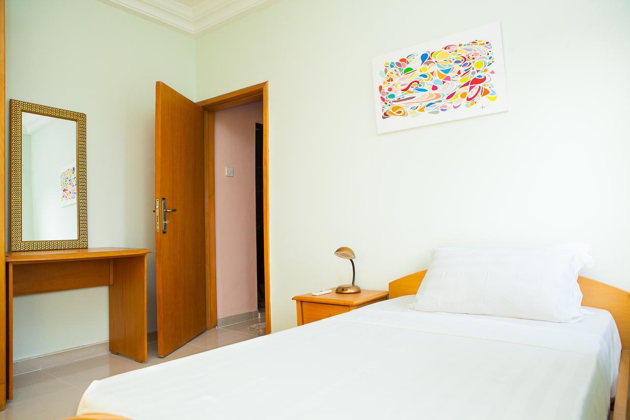 Maxwell Court Apartments Accra Exterior foto