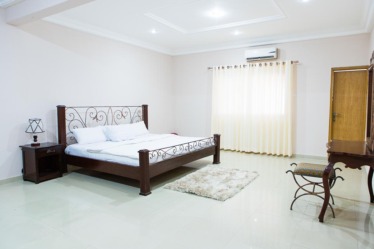 Maxwell Court Apartments Accra Exterior foto