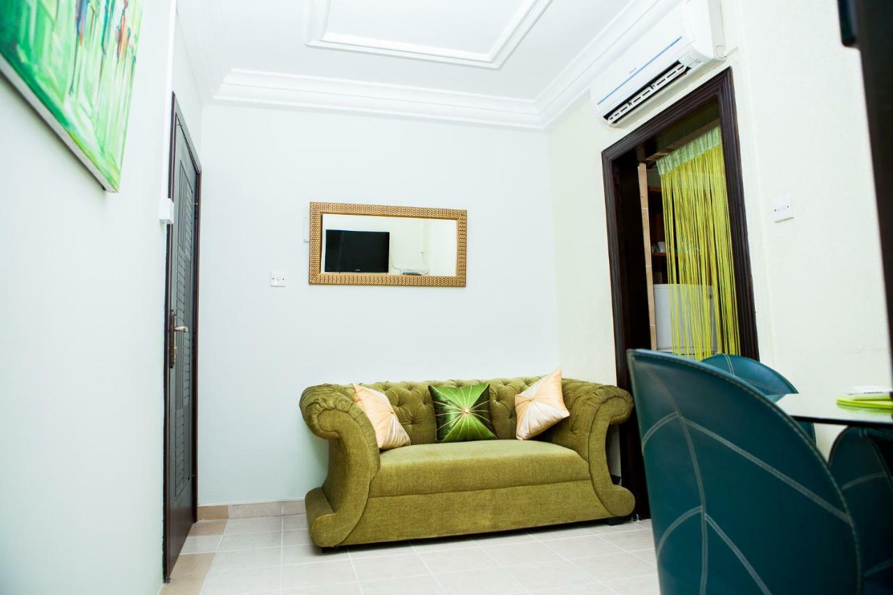 Maxwell Court Apartments Accra Exterior foto
